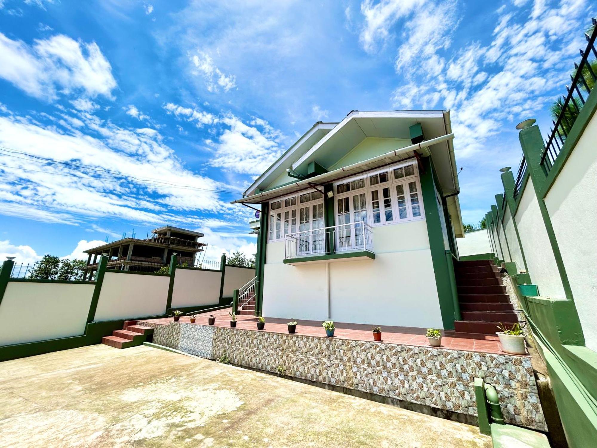 Yepplo Holiday Home - Complimentary Breakfast - 24 Hrs Caretaker & Power Backup Shillong Eksteriør billede