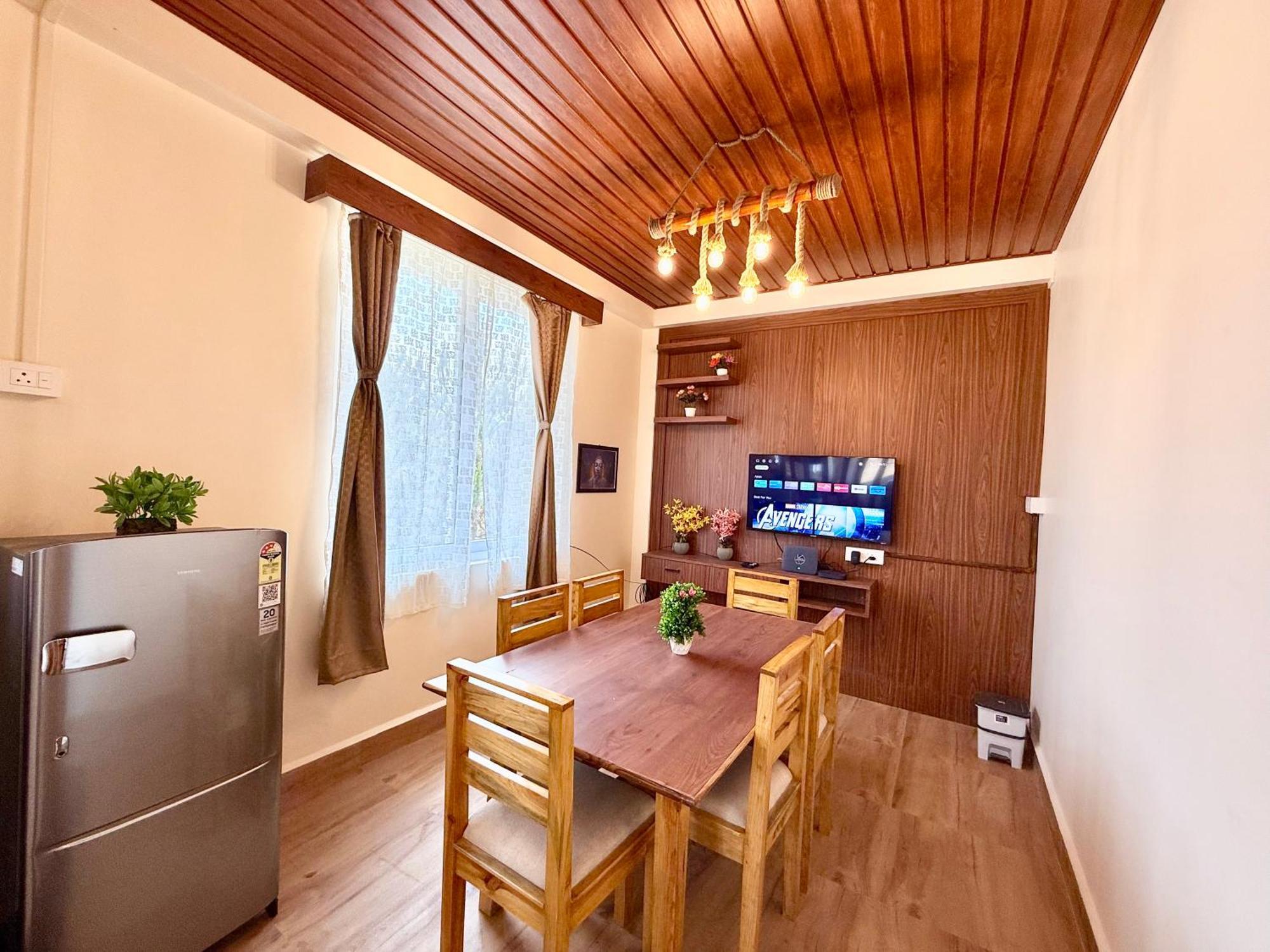 Yepplo Holiday Home - Complimentary Breakfast - 24 Hrs Caretaker & Power Backup Shillong Eksteriør billede