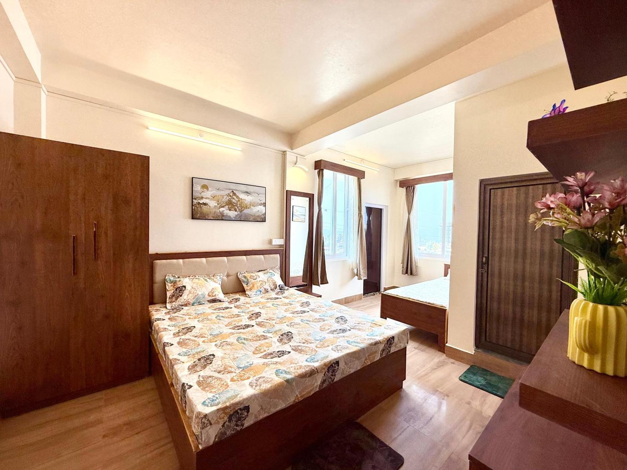Yepplo Holiday Home - Complimentary Breakfast - 24 Hrs Caretaker & Power Backup Shillong Eksteriør billede